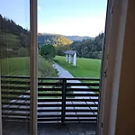 度假居 Na Vasi