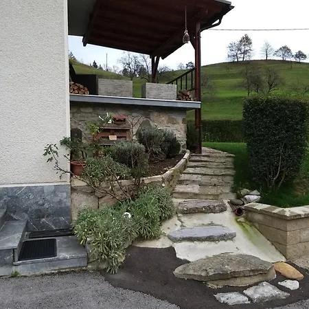 Počitniška hiša Na Vasi